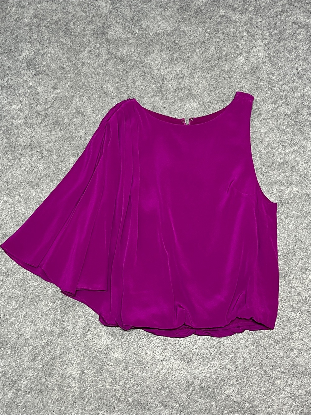 Alice + Olivia Magenta Silk One Sleeve Flowy Top
